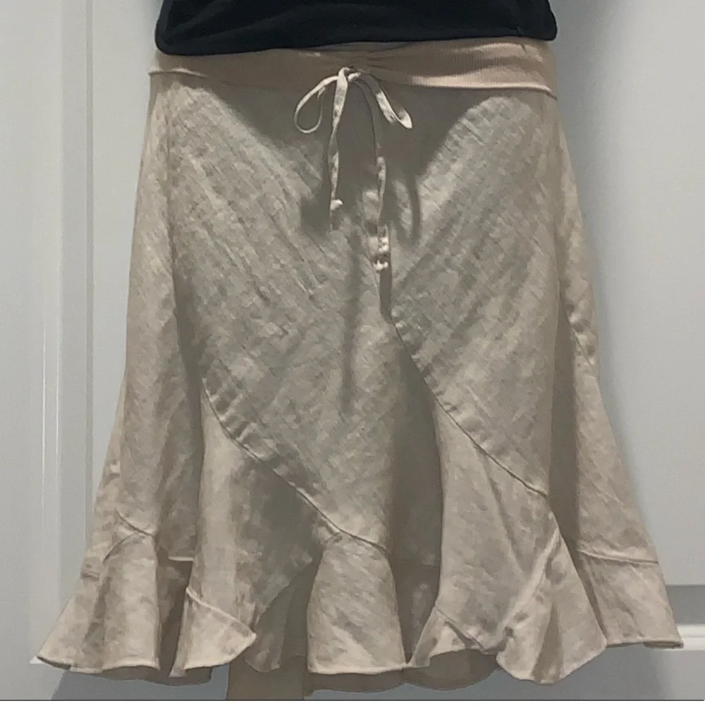 Y2K Bebe Linen Fold Over Fit & Flare Trumpet Ruffle Skirt Beige Cream S Vintage - Picture 8 of 8